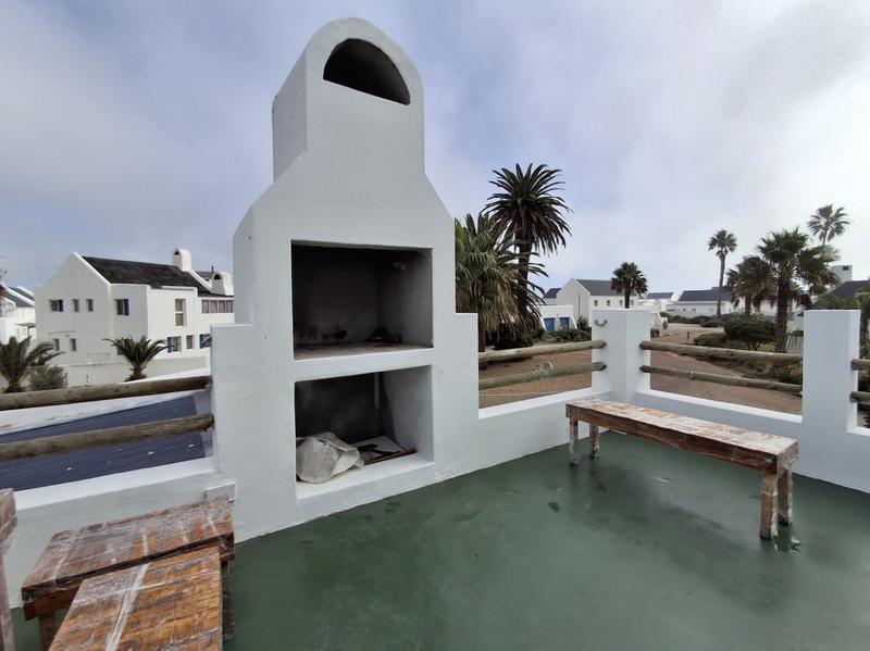 4 Bedroom Property for Sale in Lampiesbaai Western Cape